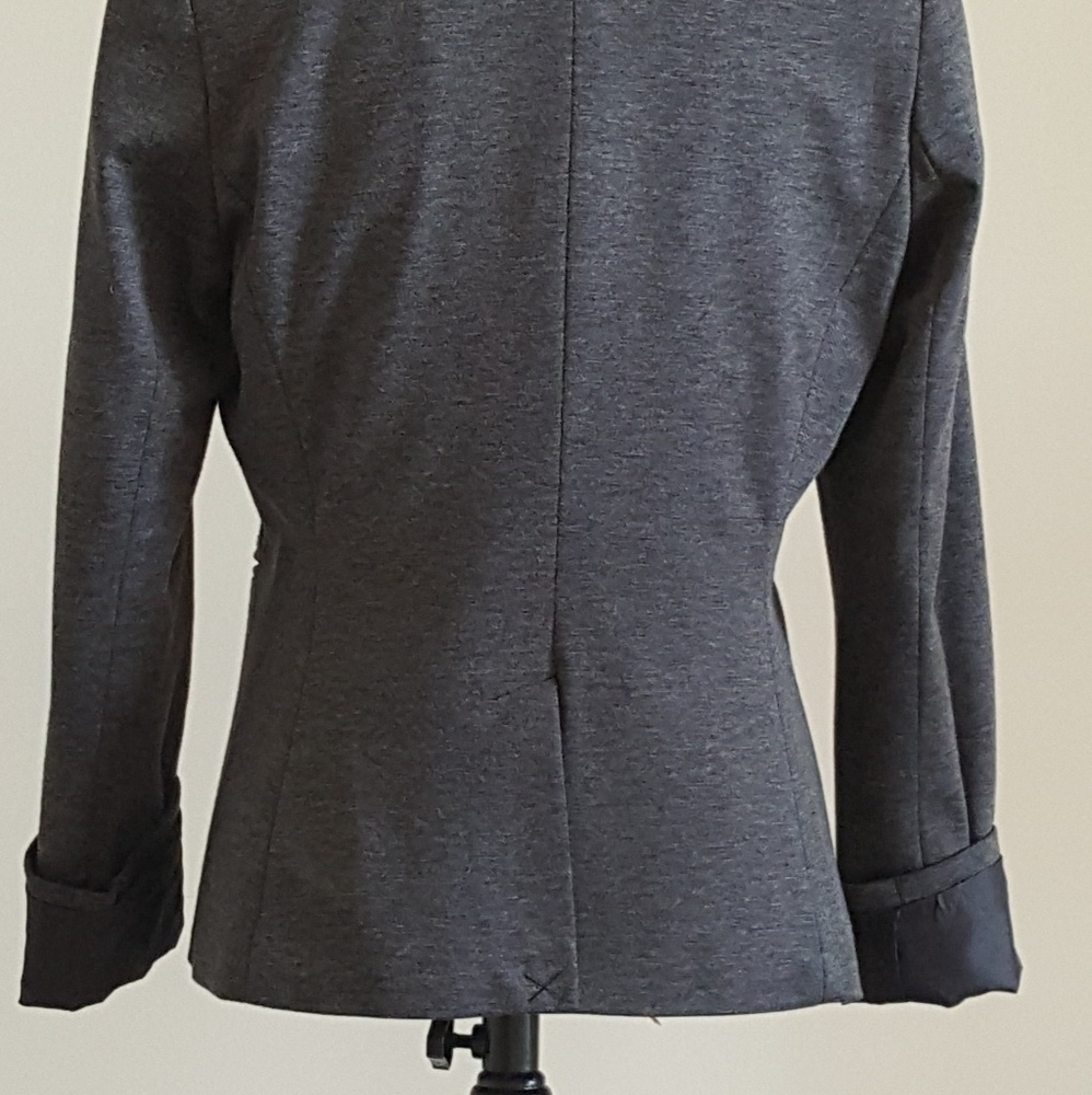 Apt 9 Blazer - image 6